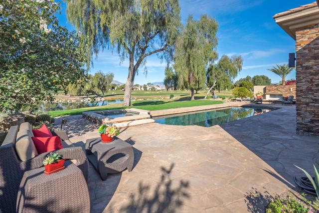 33 Via Las Flores, Rancho Mirage, CA 92270