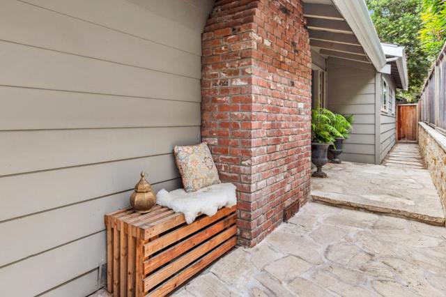 0 Santa Rita 2 SW of 3rd Street, Carmel CA: https://media.crmls.org/mediaz/65eac233-c9e0-4c1b-84c1-b9dcfd3338b5.jpg