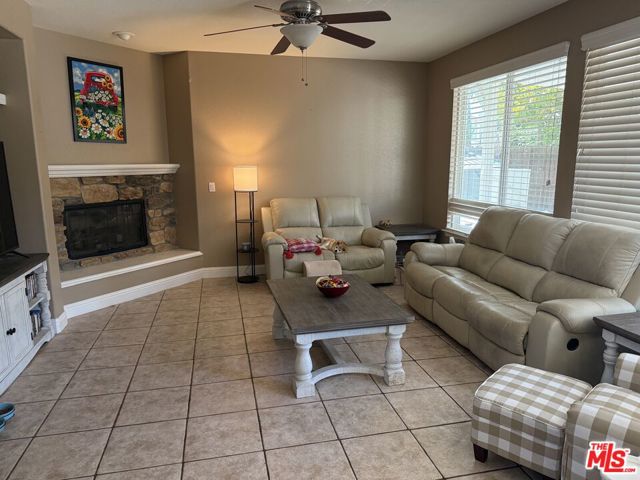 702 Misty Moor Court, Lincoln CA: https://media.crmls.org/mediaz/65ecb20b-181f-4571-8fc9-2d6f55bfef2e.jpg