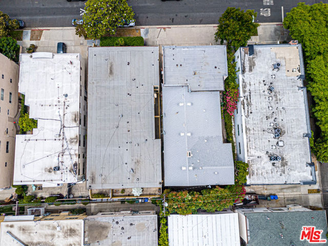 553 N Flores Street, West Hollywood CA: https://media.crmls.org/mediaz/65ed8c1f-bec3-4690-813c-7bc5ebc20ed9.jpg