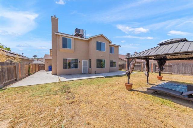 1446 Nottingham Circle, Los Banos CA: https://media.crmls.org/mediaz/65edd928-8dc7-4e5f-83b9-3387af5ab787.jpg