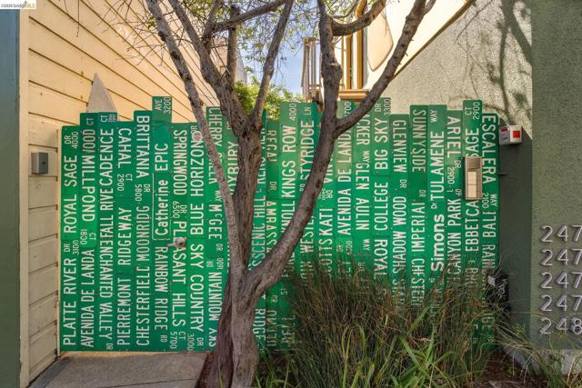 Image 28 of 32 For 2484 Martin Luther King Jr Way