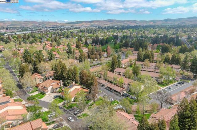 4667 Laurie Cmn, Livermore CA: https://media.crmls.org/mediaz/65eeee5c-a993-47af-88ed-13d348d72c9c.jpg