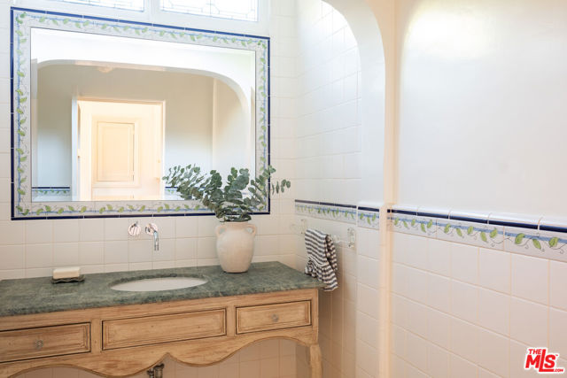 1401 Moncado Drive photo 23