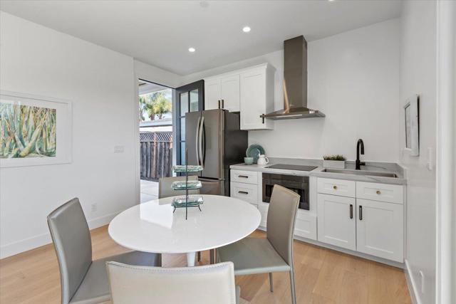 2572 Borax Drive, Santa Clara CA: https://media.crmls.org/mediaz/65f06305-2123-4f16-bbb6-f0e1cccf87a6.jpg