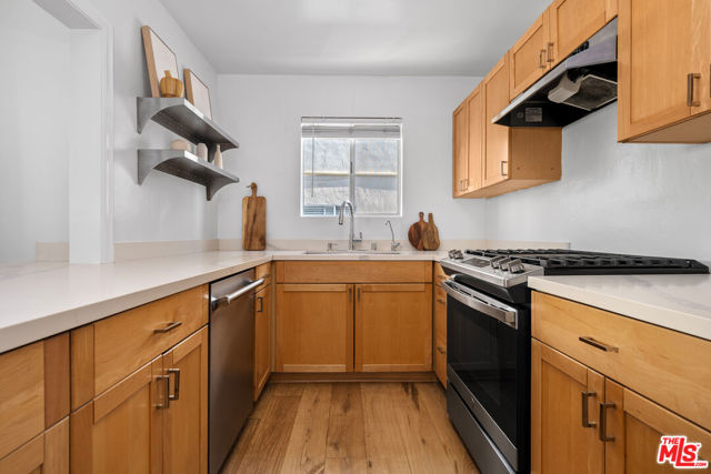 2431 3rd Street, 10 photo 4