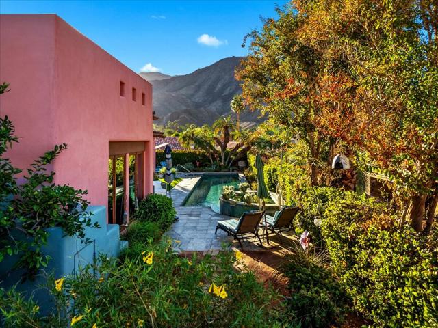 132 Vista Monte, Palm Desert CA: https://media.crmls.org/mediaz/65f11018-8986-4593-8637-6f927d0673c5.jpg