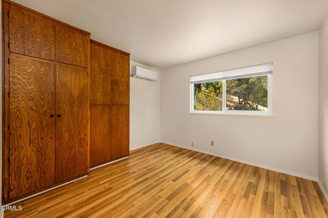 11220 N Ventura Avenue, Ojai CA: https://media.crmls.org/mediaz/65f118a7-e1f1-4631-89d9-0d5cc9aa0d14.jpg
