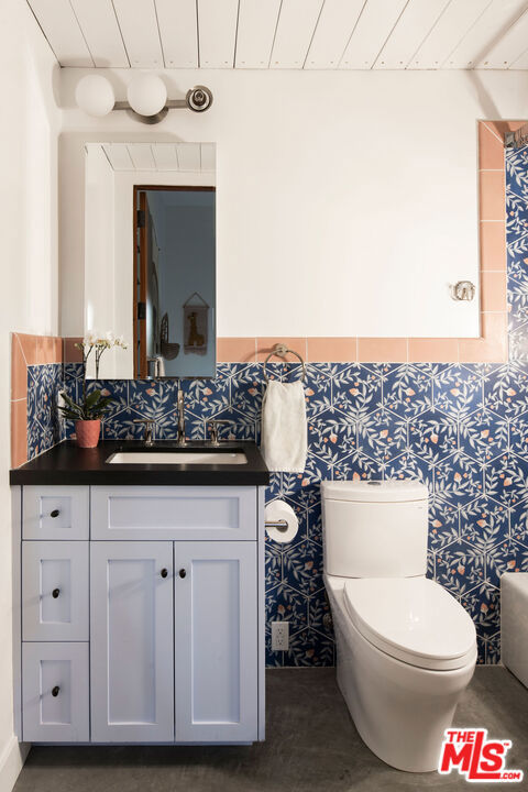 22575 Monte Vista Drive, Topanga CA: https://media.crmls.org/mediaz/65f2fb33-aa5d-4063-87b5-0657614771b4.jpg