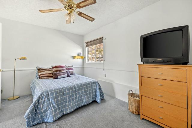 48600 Coyote Road, Palm Desert CA: https://media.crmls.org/mediaz/65f3160c-51c2-4b2d-93a4-381698eccac7.jpg