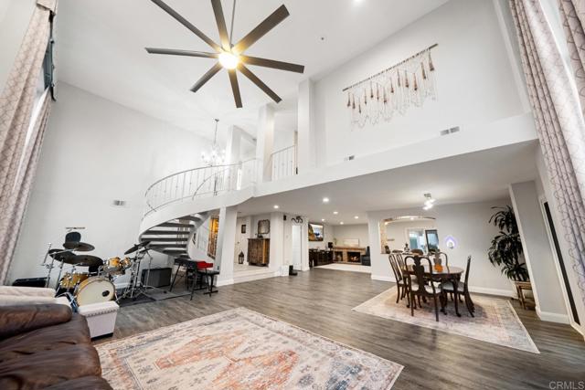 Detail Gallery Image 7 of 40 For 18383 Chetenham Ct, Rancho Bernardo (San Diego),  CA 92128 - 5 Beds | 3 Baths