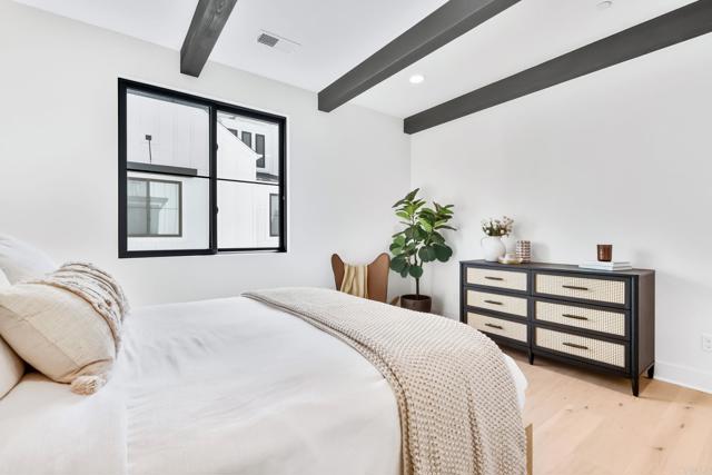 1400 Anacona Place, Encinitas CA: https://media.crmls.org/mediaz/65f399c3-3af1-4763-a54d-81963bab98da.jpg