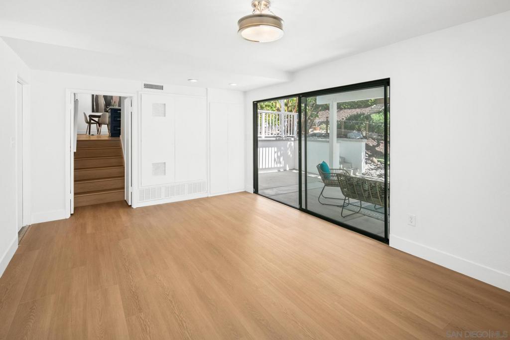 MLS #250023605SD img 31