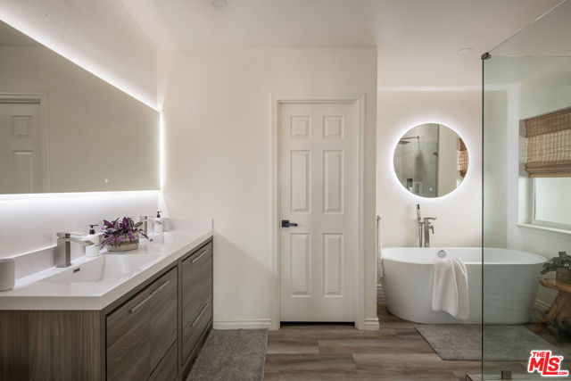 59855 Security Drive, Yucca Valley CA: https://media.crmls.org/mediaz/65f456ee-15a4-4d53-bbb1-1c47f61d9c16.jpg