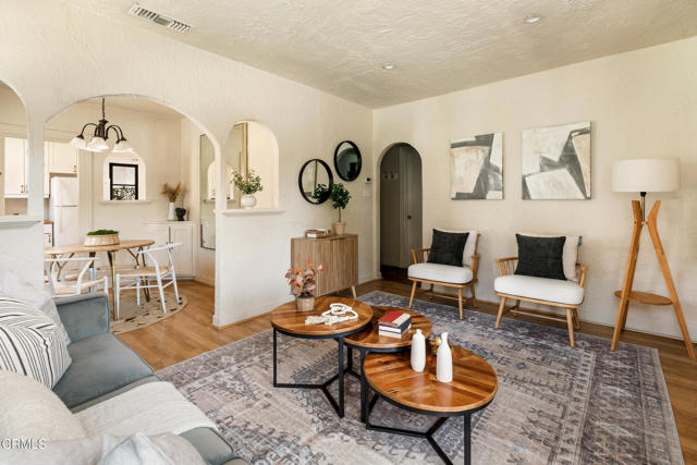 Detail Gallery Image 9 of 32 For 2428 Seneca St, Pasadena,  CA 91107 - 2 Beds | 1/1 Baths
