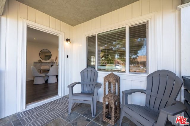 6460 W 84th Street, Los Angeles CA: https://media.crmls.org/mediaz/65f65a12-bf7f-4240-96f4-a1ff8712ff27.jpg