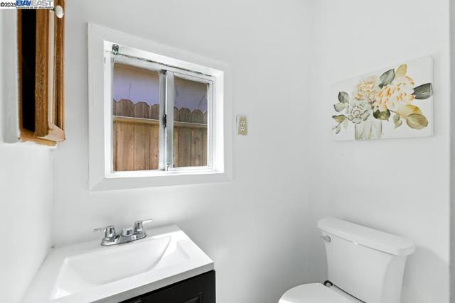 825 Billings Blvd, San Leandro CA: https://media.crmls.org/mediaz/65f65c35-90ac-4b98-9ef5-d5274f9ba8b0.jpg