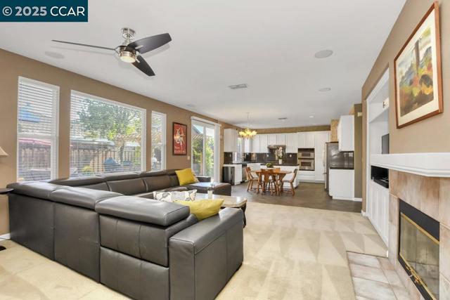 755 Boltzen St, Brentwood CA: https://media.crmls.org/mediaz/65f671b1-68ac-48e4-955a-cdf6570c7a2f.jpg
