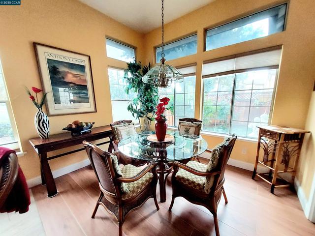 3080 Casadero Ct, Pleasanton CA: https://media.crmls.org/mediaz/65f799a7-5795-4a61-ae55-ce1886213a6b.jpg