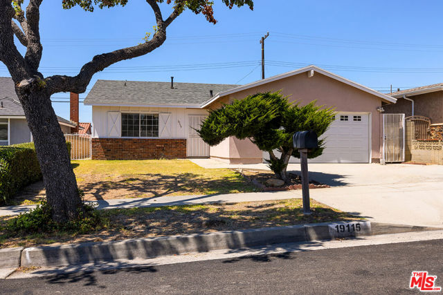 19115 Nestor Avenue, Carson, California 90746, 3 Bedrooms Bedrooms, ,1 BathroomBathrooms,Single Family Residence,For Sale,Nestor,23293697