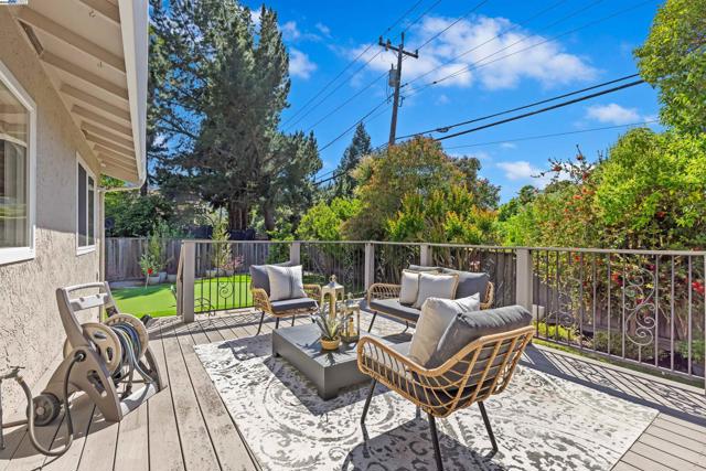 2632 Campeche Ct, San Ramon CA: https://media.crmls.org/mediaz/65f87a92-7129-43fc-959a-29cc90fea733.jpg