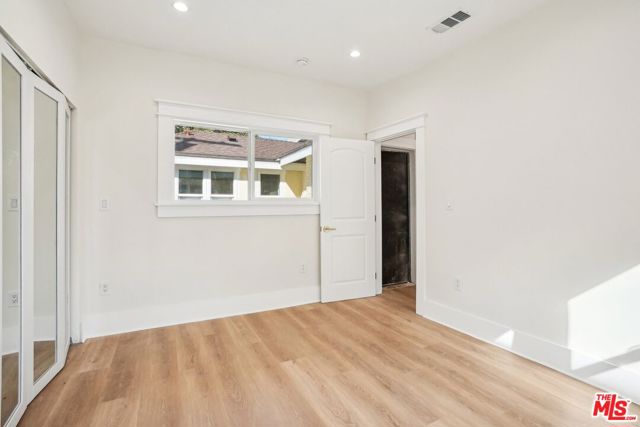 247 S Benton Way, Los Angeles CA: https://media.crmls.org/mediaz/65f89036-7a2c-439b-8a4d-6f94d89330ee.jpg