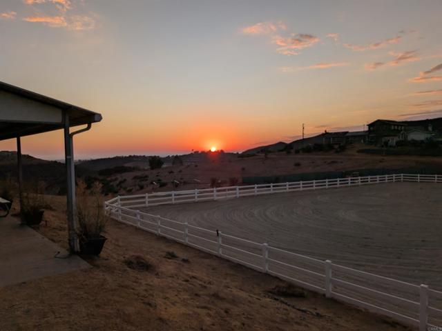 Detail Gallery Image 59 of 65 For 1925 Robinhood Rd, Vista,  CA 92084 - 5 Beds | 4/1 Baths