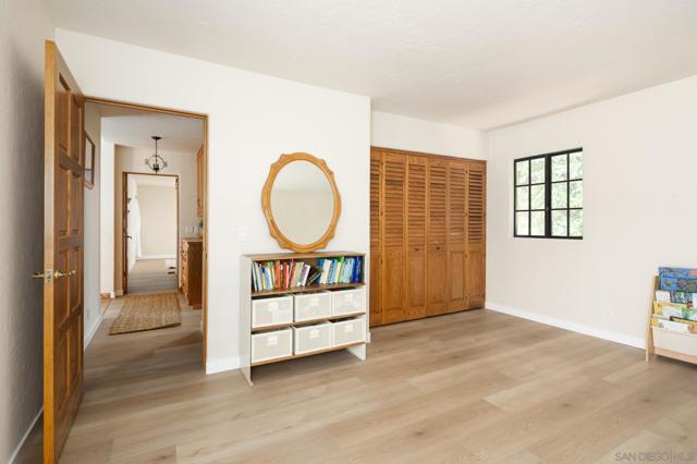 5615 Via Montellano, Bonsall CA: https://media.crmls.org/mediaz/65f940c2-0c5f-44da-876c-fc7e4489b5ad.jpg
