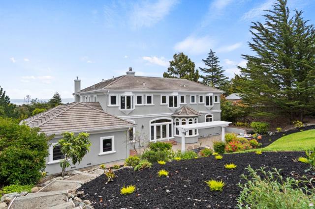 1535 Lakeview Drive, Hillsborough CA: https://media.crmls.org/mediaz/65fab46c-c3e8-46e3-b53f-b404ced01af1.jpg
