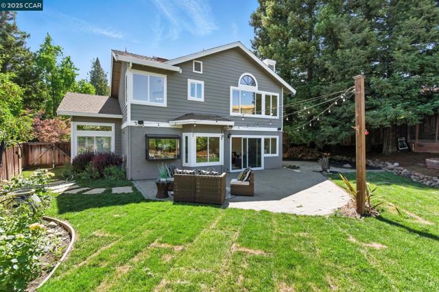 316 Valley High Dr, Pleasant Hill CA: https://media.crmls.org/mediaz/65fb24f9-f2bd-4a1b-bcad-1ef8f7e19cf1.jpg