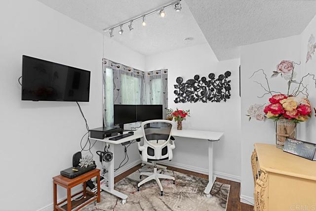 Detail Gallery Image 22 of 32 For 2284 Caminito Pajarito #147,  San Diego,  CA 92107 - 2 Beds | 1/1 Baths