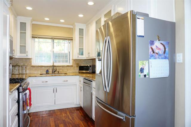 1401 Woodberry Avenue, San Mateo CA: https://media.crmls.org/mediaz/65fc17ca-85e6-452e-ac34-fa65c9e18f40.jpg