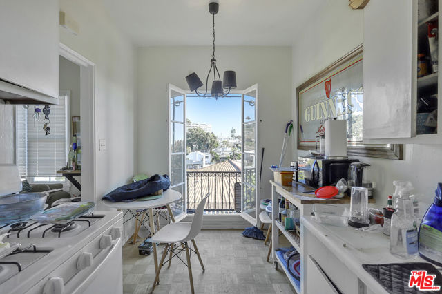 Drew Fenton | 153 W Channel Road Santa Monica CA | MLS: 7020030