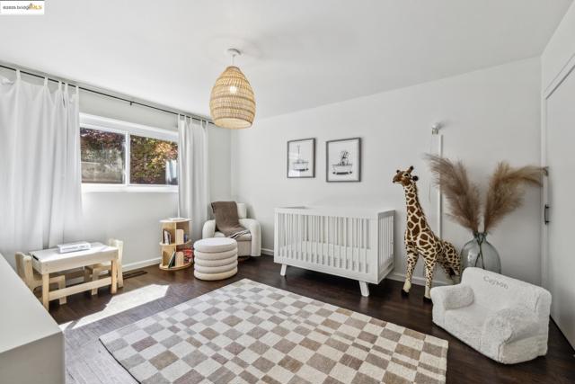 6605 Ascot Dr., Oakland CA: https://media.crmls.org/mediaz/65fd093a-8b7c-41dd-998e-806e8d6b1661.jpg