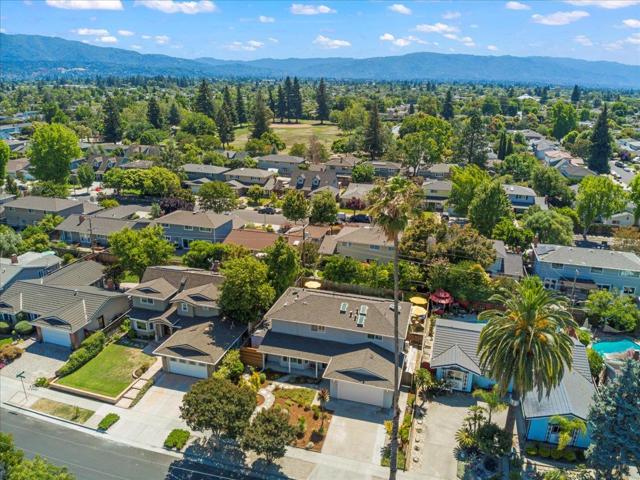 2581 Dumbarton Avenue, San Jose CA: https://media.crmls.org/mediaz/65fe6be5-4ec4-49cd-bcf9-09242c90b1dc.jpg