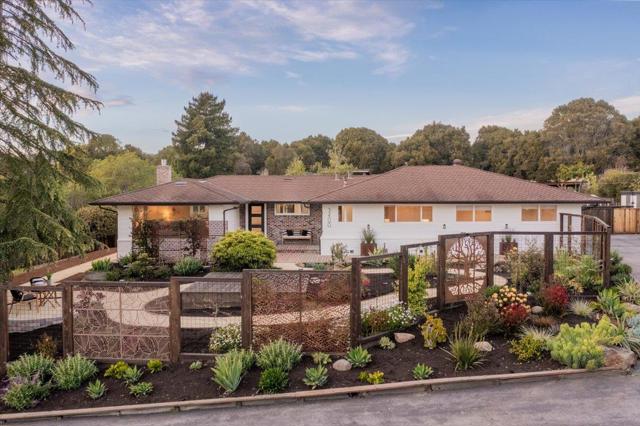 3400 Haas Drive, Aptos CA: https://media.crmls.org/mediaz/65fe9003-d2c8-4748-8437-2b23819e43fc.jpg
