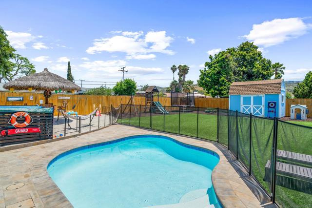 13225 Waltham Ave, Poway CA: https://media.crmls.org/mediaz/65fee484-9838-499b-889d-0a0d27595565.jpg