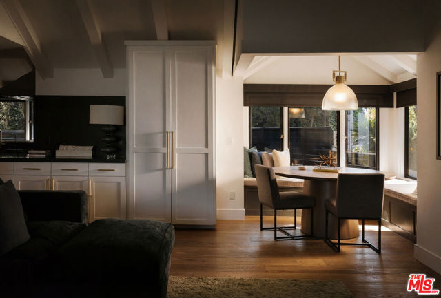 Image 8 of 20 For 7825 Torreyson Drive