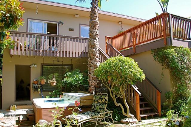 4355 Opal Cliff Drive, Santa Cruz CA: https://media.crmls.org/mediaz/66005b61-bfe8-48d3-b8cc-4a5946c73a01.jpg
