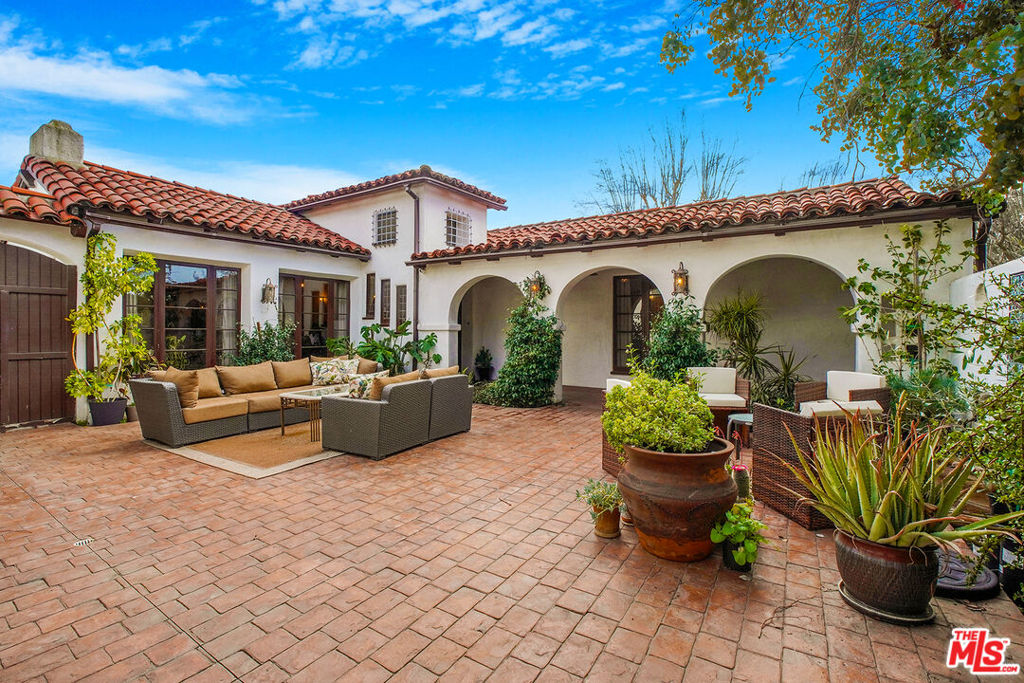 1072 E Fairmount RoadBurbank img 4