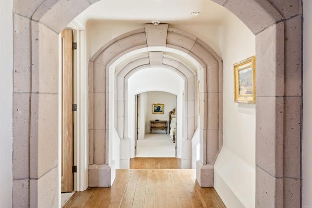 17037 El Mirador, Rancho Santa Fe CA: https://media.crmls.org/mediaz/6601edbf-5fa7-495e-9513-279b7d018fcf.jpg