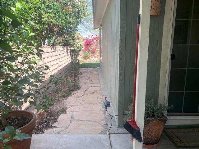 74240 Angels Camp Road, Palm Desert CA: https://media.crmls.org/mediaz/6602e541-27fd-4188-8c76-12bdf6a3c018.jpg