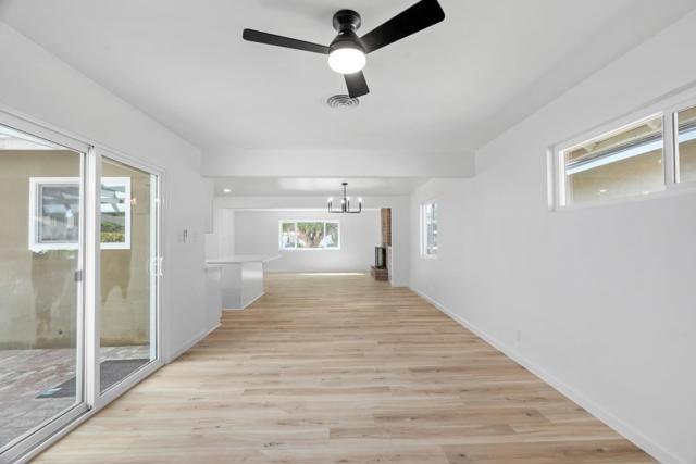 3221 Colgate Lane, Bakersfield CA: https://media.crmls.org/mediaz/66031acd-7307-44a6-9660-e1f753b2d0df.jpg