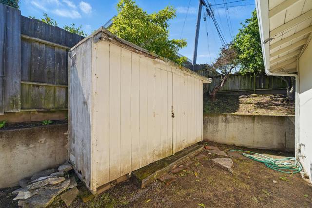 1380 Tuolumne Road, Millbrae CA: https://media.crmls.org/mediaz/660371f7-008b-471a-8b16-739842d149c3.jpg