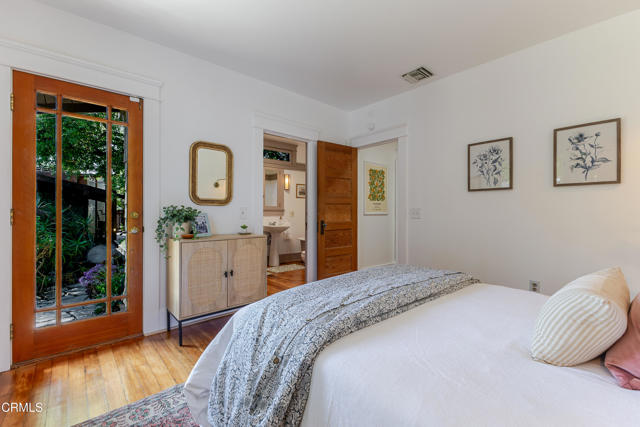 Detail Gallery Image 12 of 24 For 1229 N Sierra Bonita Ave, Pasadena,  CA 91104 - 2 Beds | 2 Baths