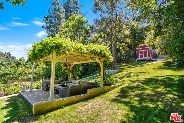 1701 Roscomare Road, Los Angeles CA: https://media.crmls.org/mediaz/6604d1a0-3dae-4c2d-9b62-5ee089ab1164.jpg