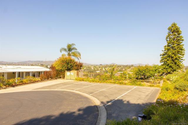 444 N El Camino Real, Encinitas CA: https://media.crmls.org/mediaz/6604f4a3-1615-46d0-8d9d-b1af8d8b1c0e.jpg