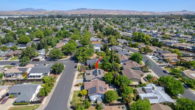 538 Anna Maria Street, Livermore CA: https://media.crmls.org/mediaz/66052567-21ce-445b-9423-762bccf7edde.jpg