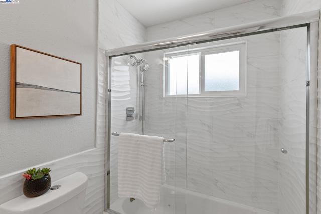 36523 Cherry St, Newark CA: https://media.crmls.org/mediaz/66055288-b011-4f50-af9e-fde8915966b5.jpg