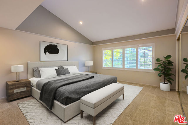 3926 Corte Cancion, Thousand Oaks CA: https://media.crmls.org/mediaz/66058c62-258a-43d2-9a65-aaee8252e2e0.jpg